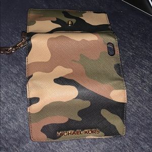 Michael Kors wristlet camo built in phone case